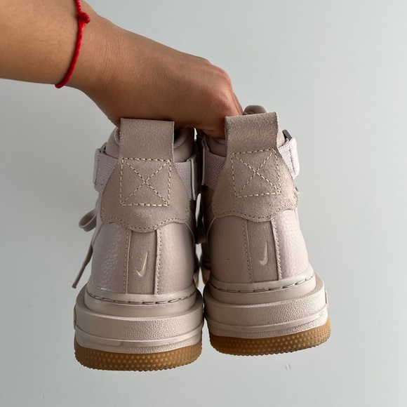 [SOLD] Nike Air Force 1 High Utility 2.0 Women’s Boot - Picture 2 of 5